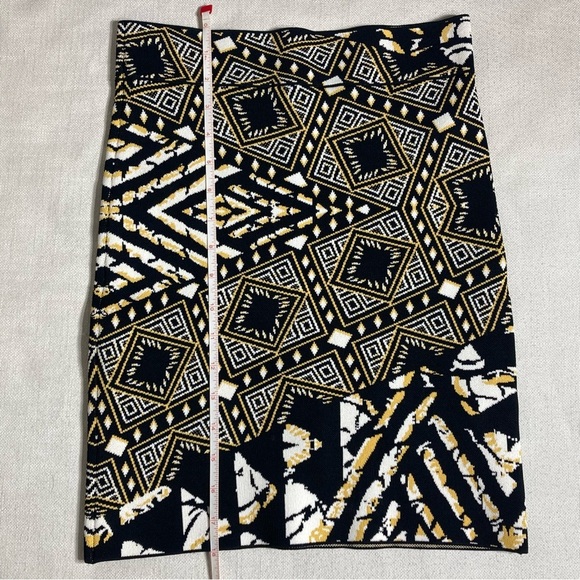 BCBG MAXAZRIA | Britte Bodycon Bandage Highrise Mini Skirt - Picture 8 of 12